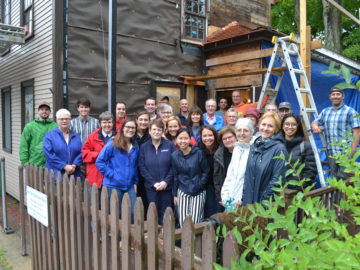 Longyear staff visits Spencer-Peirce-Little Farm