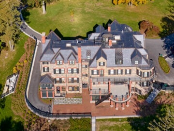 A Walk Through 400 Beacon Street