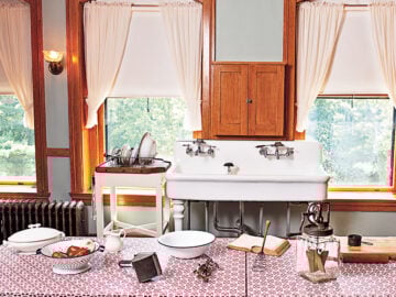 A Walk Through 400 Beacon Street: The Kitchen