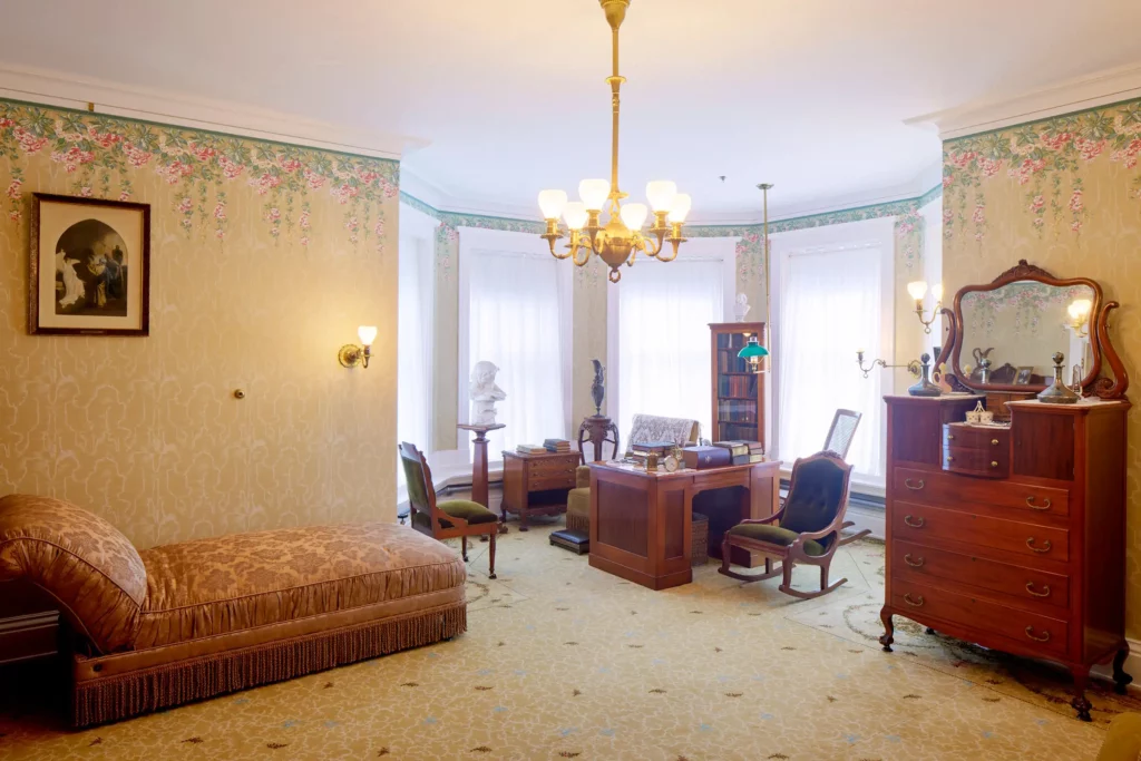 House on the hill ロンパースballet 60 House on the hill ロンパースballet 60 house on the hill