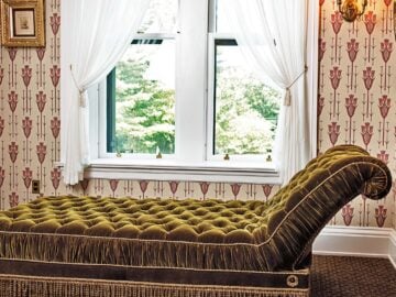 A Walk Through 400 Beacon Street: The West Room